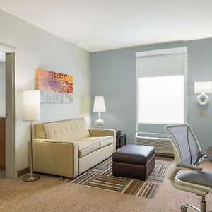 One-Bedroom King Suite